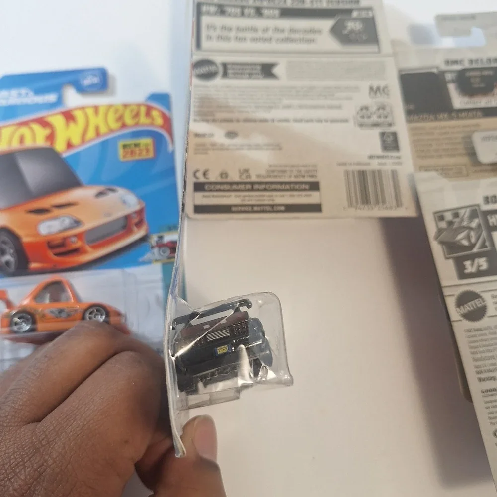 Hot Wheels Kitt Super Pursuit Not Perfect/ 6 Cars Toyota/ Bone Shaker/ Target Re